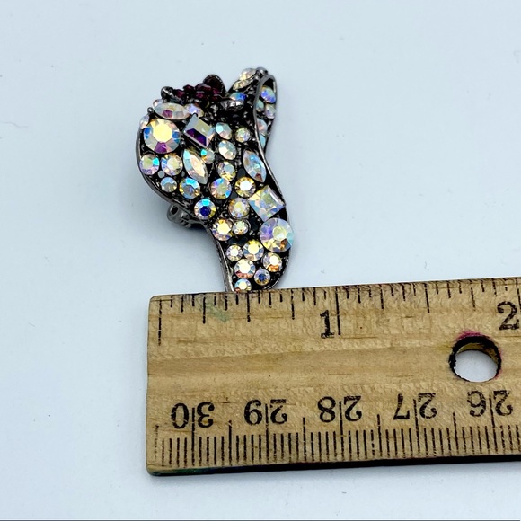 Vintage Aurora Borealis Crystals Hat Multi Faceted Silver Tone Brooch Pin - Picture 9 of 9